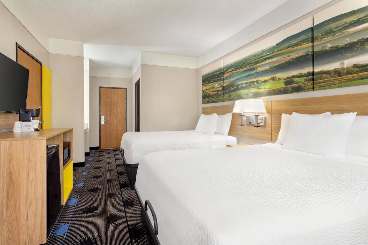 Days Inn By Wyndham Kansas City International Airport Buitenkant foto